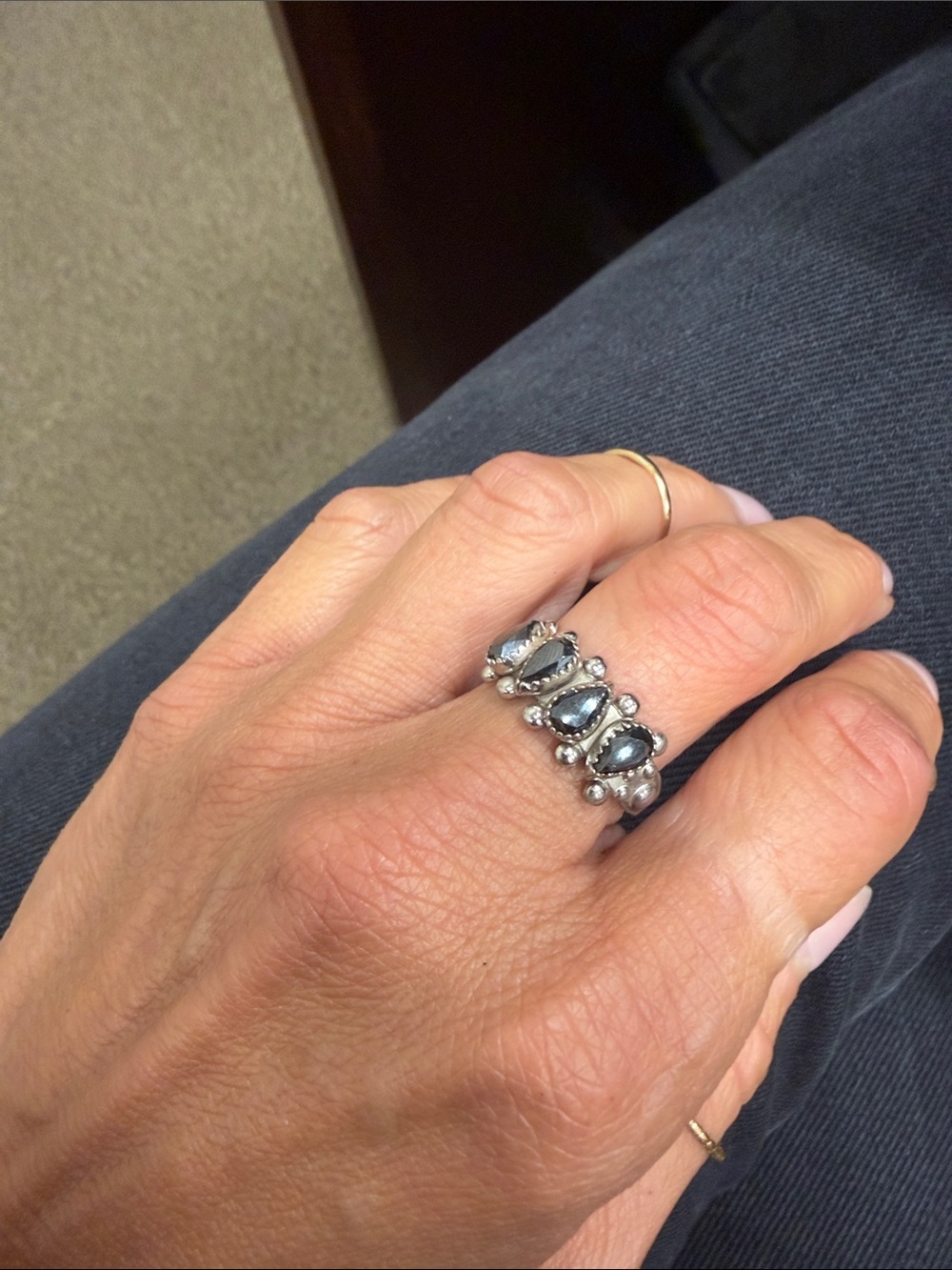 925 Sterling Silver Hematite Stone Four Petal Ring size 7.5